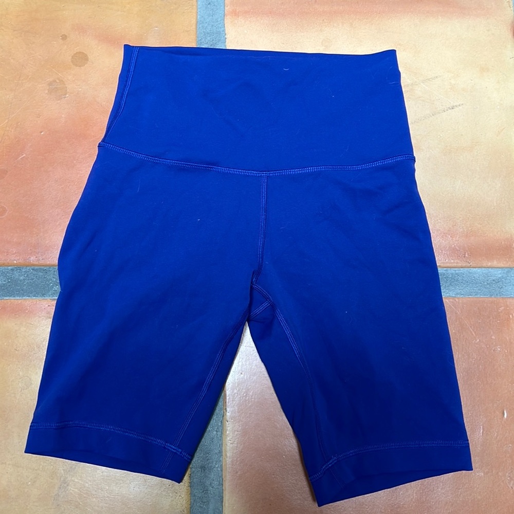 Lululemon royal blue 8 in wonder under biker shorts